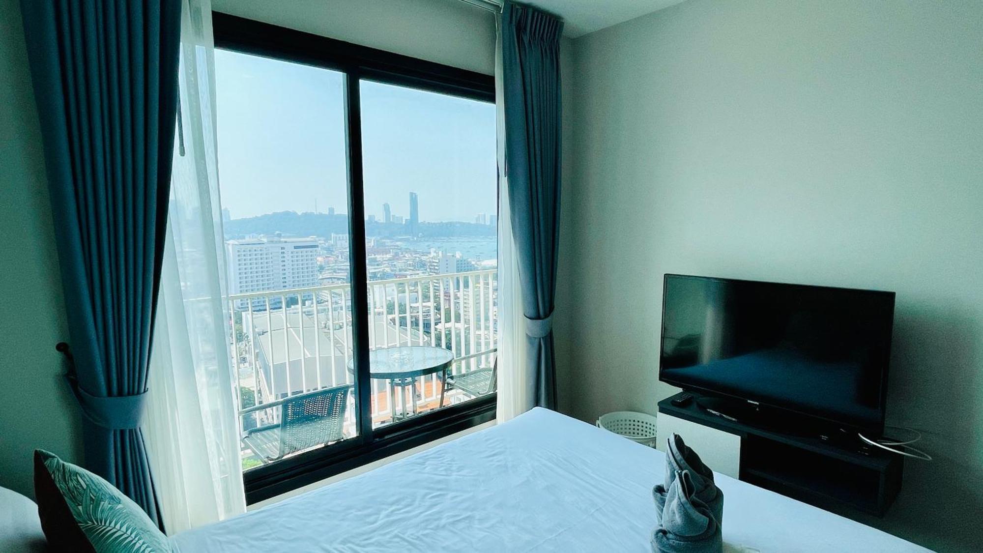 The Base 1 Bed 1 Bath Apartman Pattaya Kültér fotó